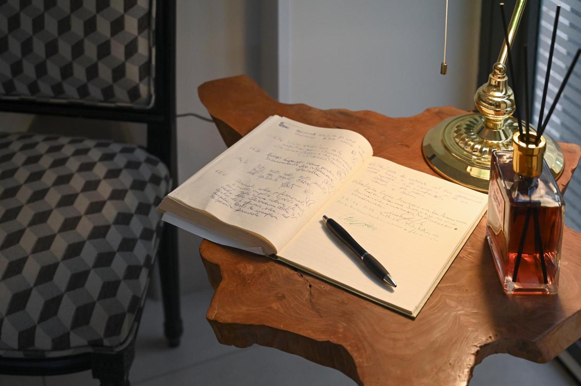 נולה Relais Palazzo Duomo B&B מראה חיצוני תמונה