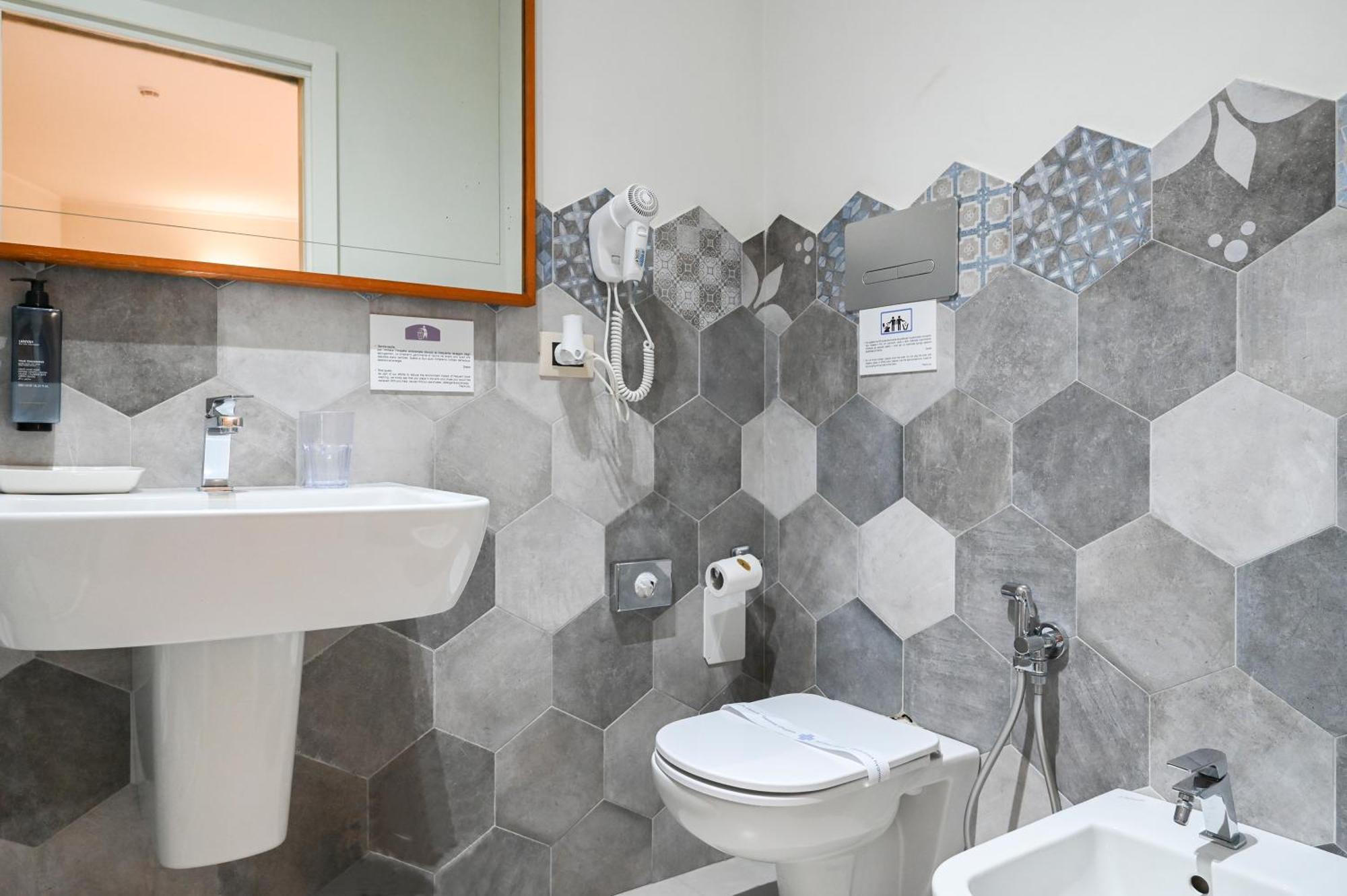 נולה Relais Palazzo Duomo B&B מראה חיצוני תמונה