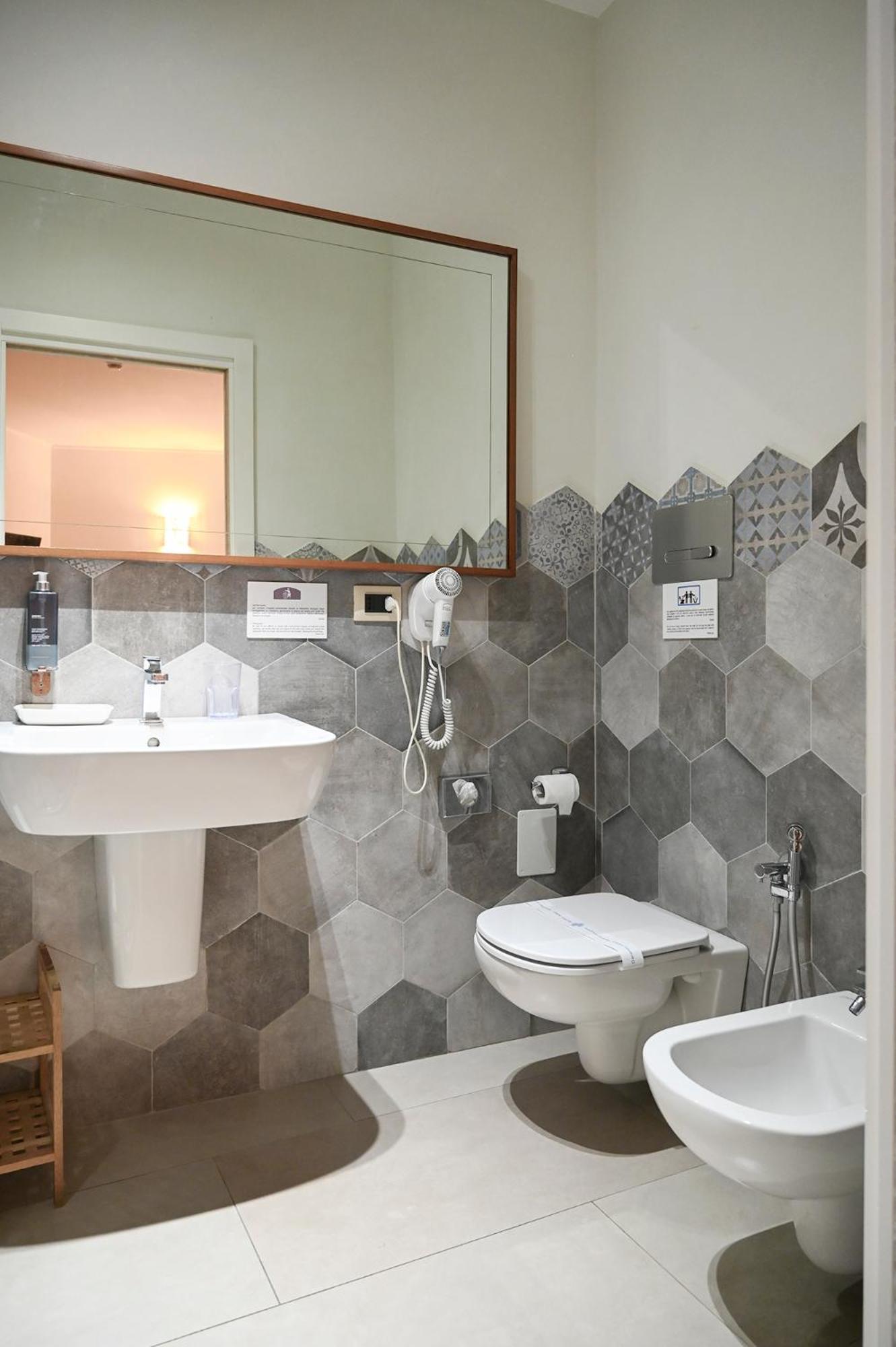 נולה Relais Palazzo Duomo B&B מראה חיצוני תמונה