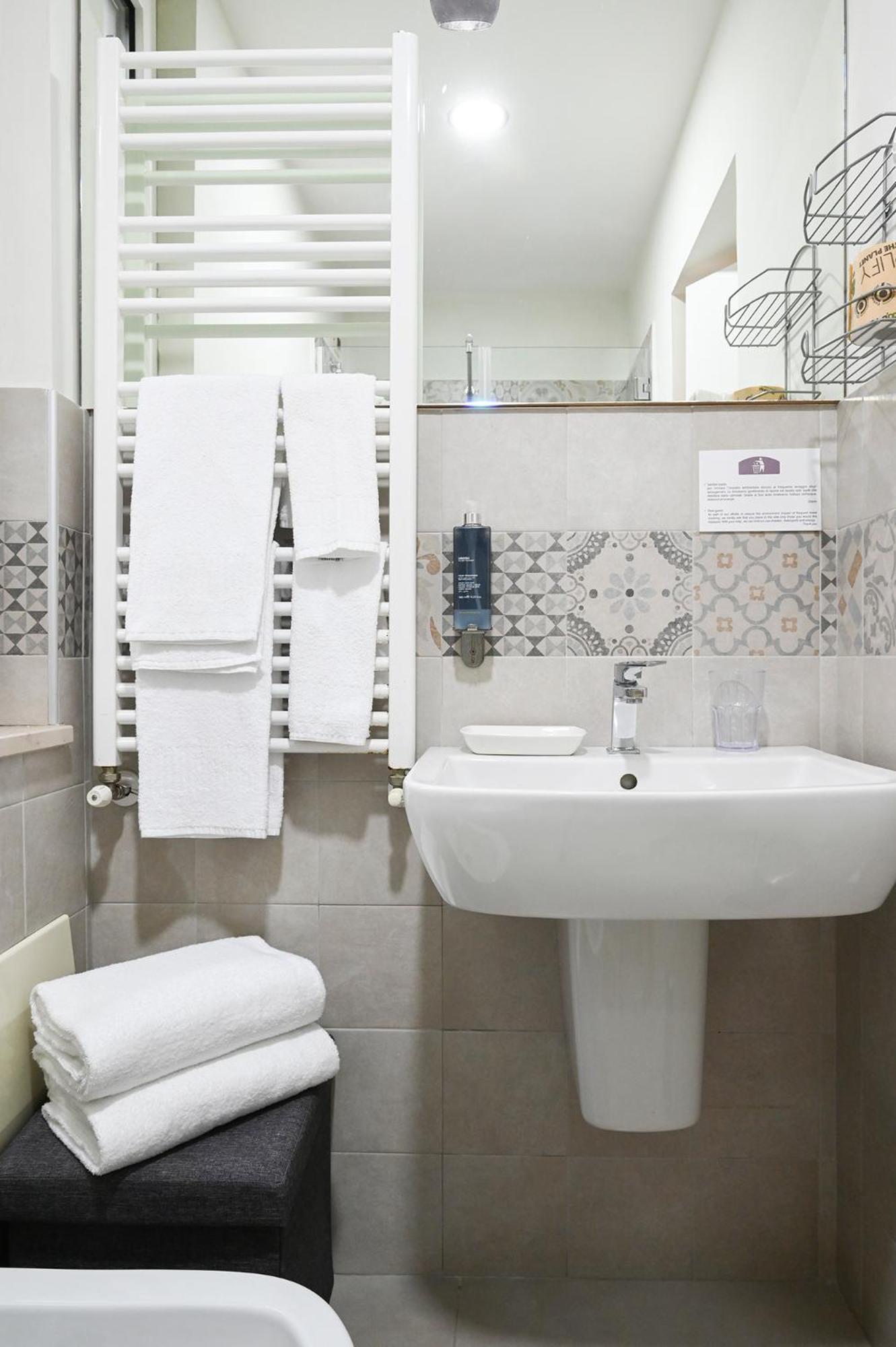 נולה Relais Palazzo Duomo B&B מראה חיצוני תמונה