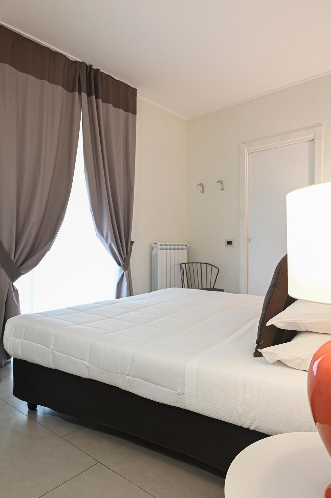נולה Relais Palazzo Duomo B&B מראה חיצוני תמונה